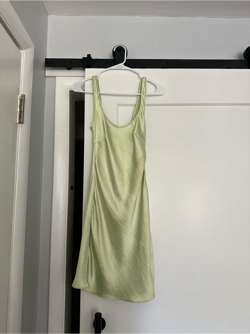 Oh Polly Pale Lime Scoop Neck Slip